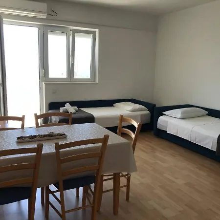 Apartment Silvano Murter