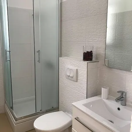 Apartment Silvano Murter